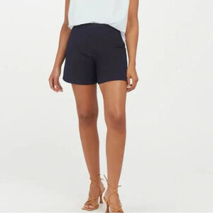 Spanx Polished 6" On-the-Go Shorts Black Women’s size L 20370R stretch